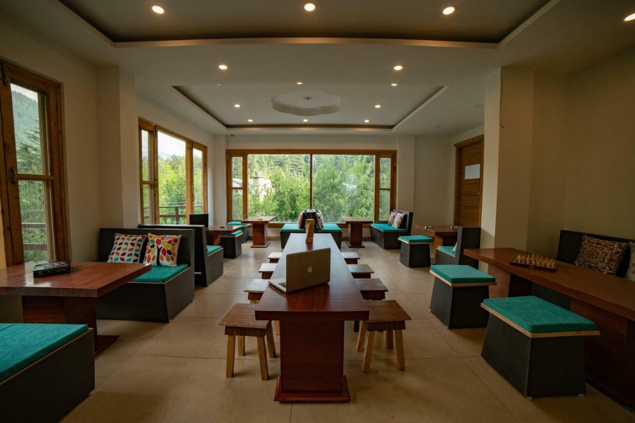 Alt Life - Manali Hostel Buitenkant foto